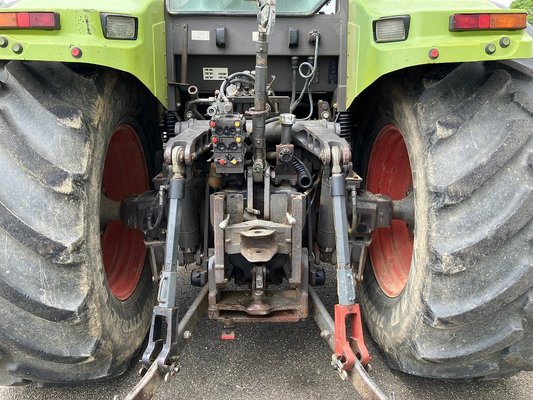 Tracteur agricole Claas ARES 816 RZ