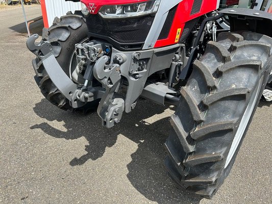 Tracteur agricole Massey Ferguson MF 5S