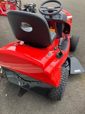 Tondeuse autoportée Sabo 110 S