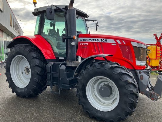 Tracteur agricole Massey Ferguson MF 7720