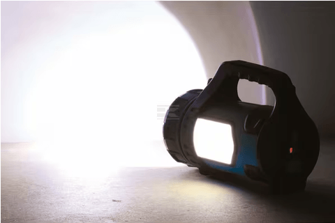 Pièces - Accessoires - Lampe torche LED 700 lumens, longue portée, rechargeable