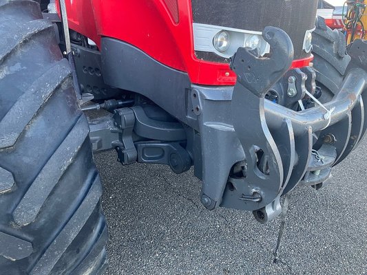 Tracteur agricole Massey Ferguson MF8690