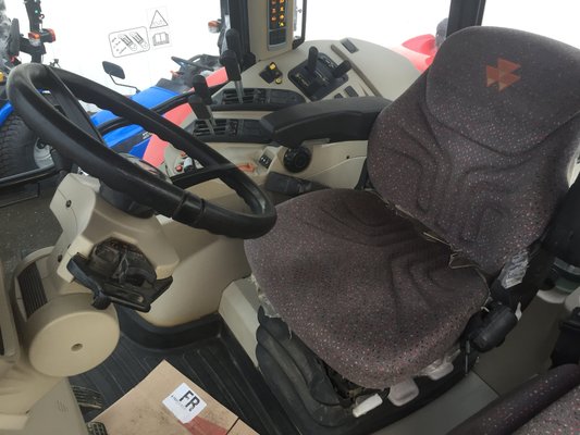 Tracteur agricole Massey Ferguson MF 7720