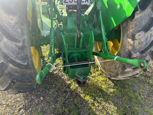 Tracteur agricole John Deere 1120