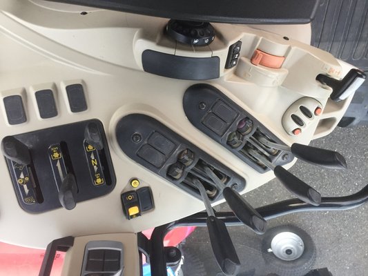 Tracteur agricole Massey Ferguson MF 7720